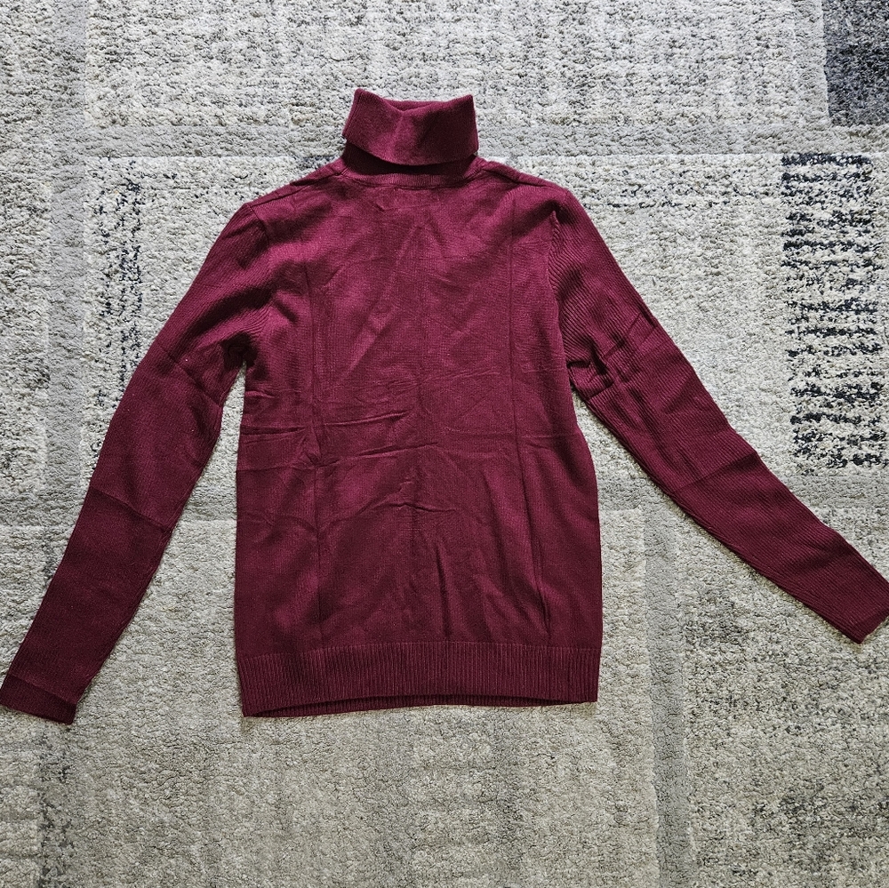 Sweater - Picture 4 of 4